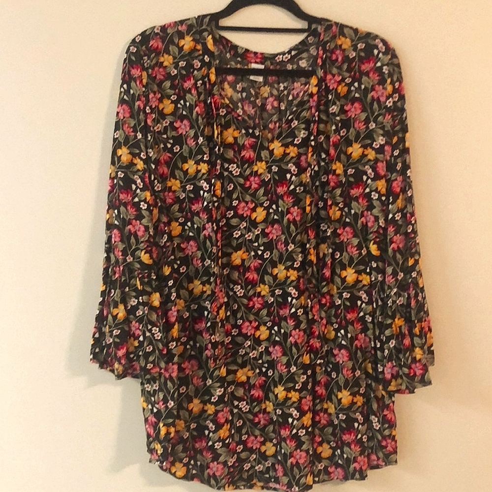 PRICE DROP Beautiful Floral Top with Bell Sleeves